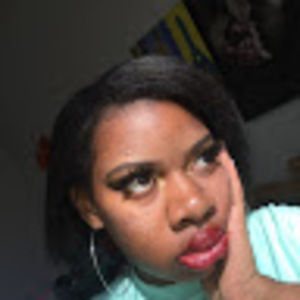 Meet your Posher, Makayla